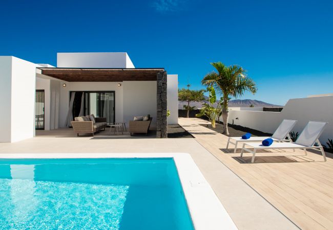 Villa/Dettached house in Playa Blanca - Villa Iris - Playa Blanca